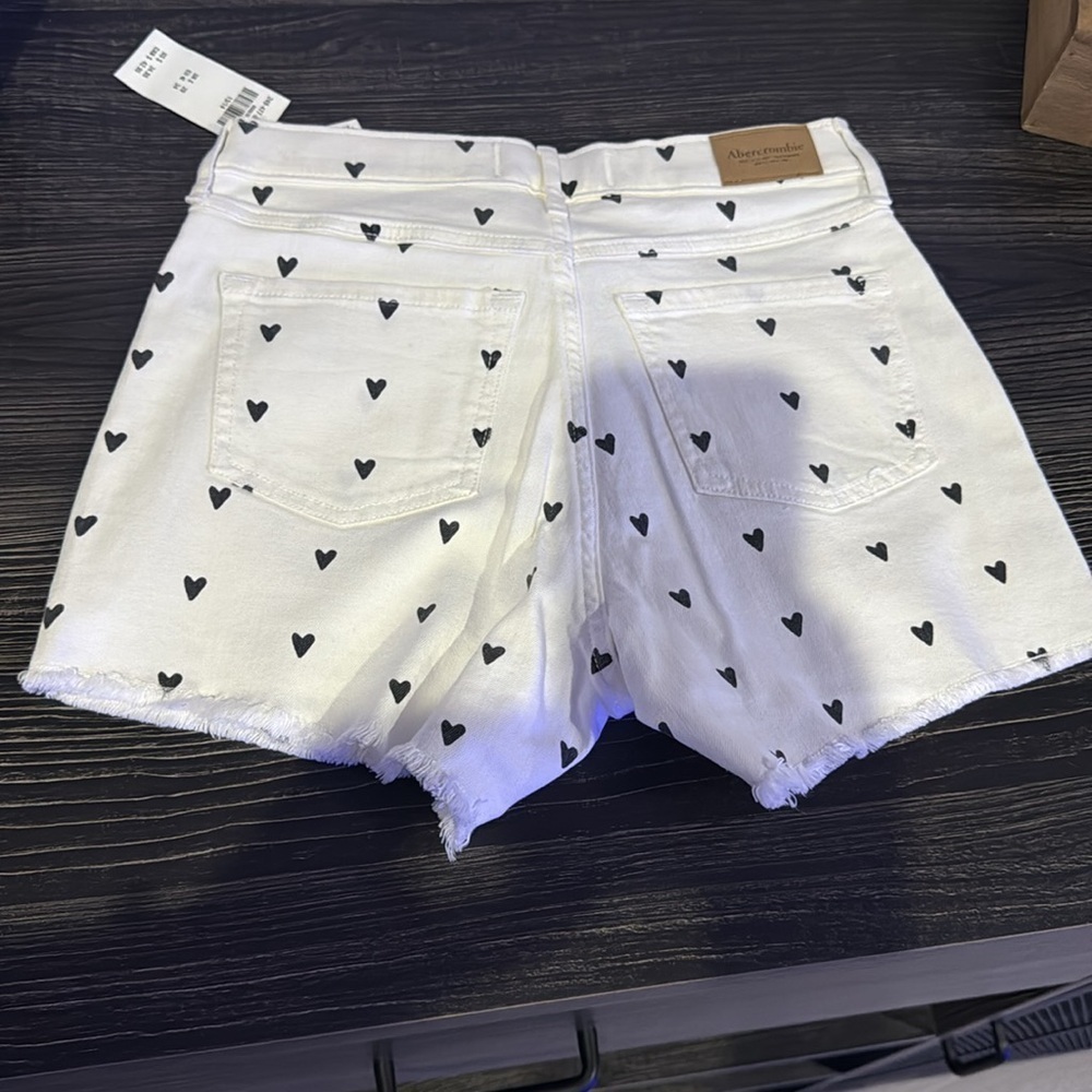 Abercrombie kids white Jean shorts - Picture 6 of 6